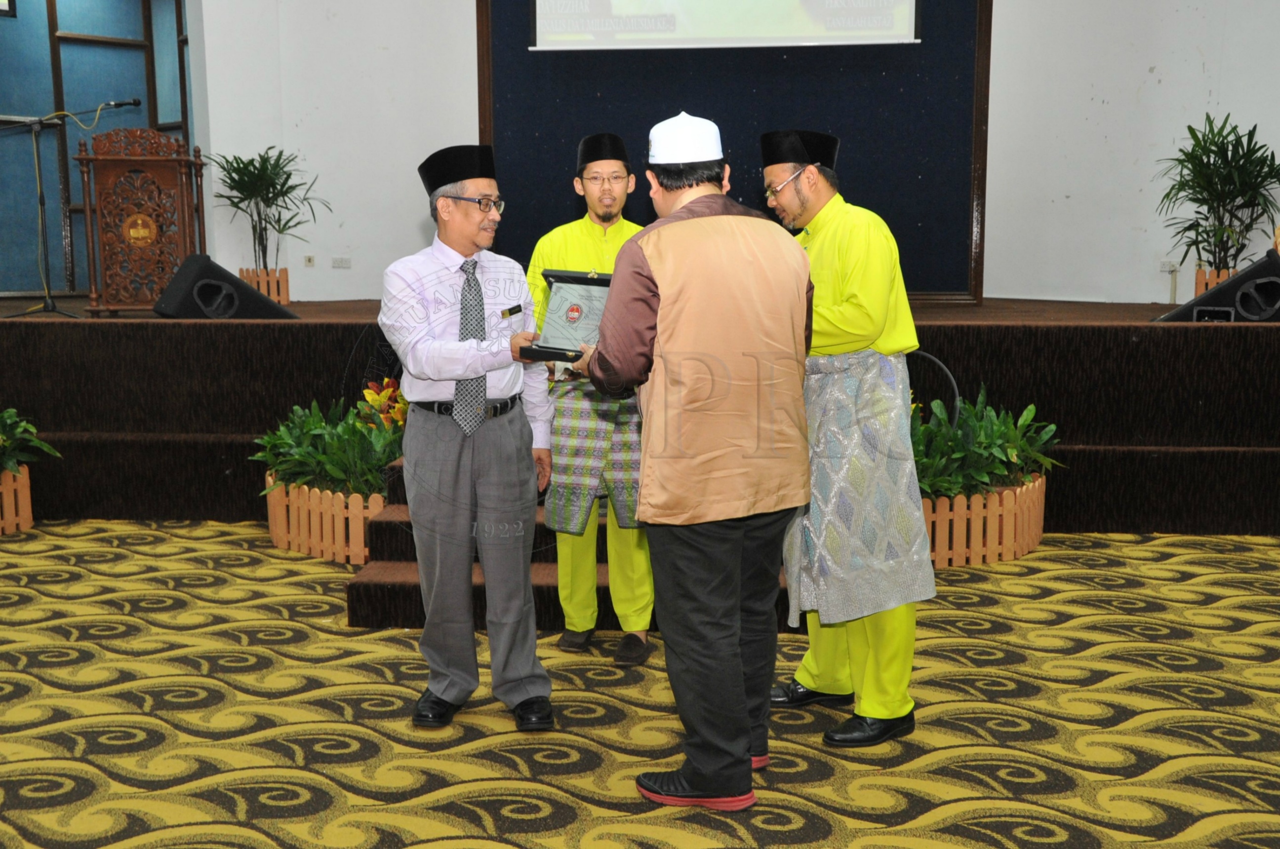 PRO 15 2 MAULIDUR PRO 4207